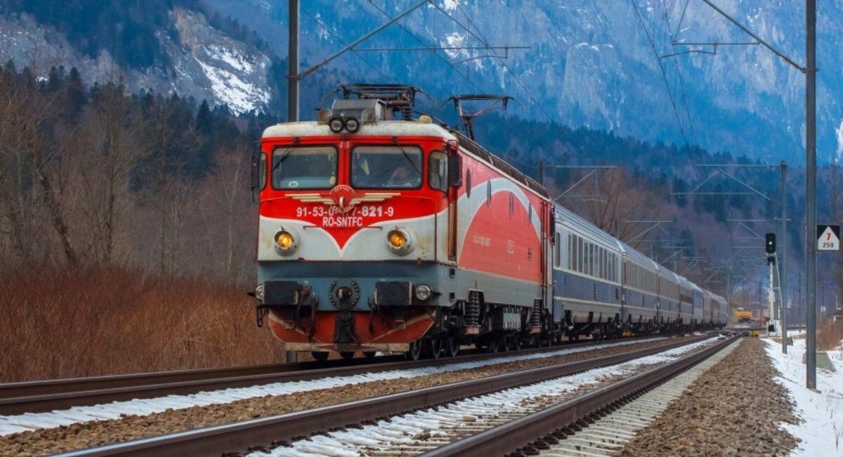 Ruta București – Brașov va fi parcursă mai rapid cu trenul, datorită unui tunel Construirea tunelului Predeal, cu o lungime de 10 kilometri, între Azuga și Timișu de Sus, va reduce semnificativ timpul de călătorie cu trenul pe ruta București – Brașov