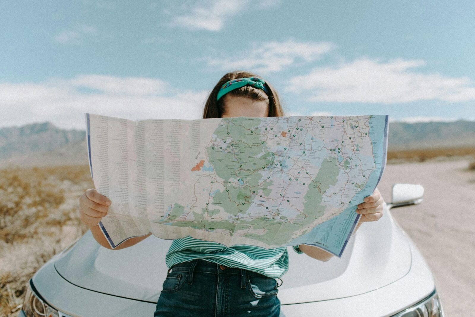 Turismul, la vale: Scădere drastică a sosirilor și înnoptărilor în februarie 2026