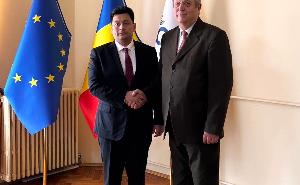 Uzbekistan caută parteneri de afaceri români: Delegație la București, discuții despre investiții și comerț Bucureștiul a găzduit recent o întâlnire de afaceri de amploare, marcând un pas important în consolidarea relațiilor economice dintre România și Uzbekistan