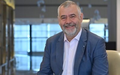 Arobs finalizează fuziunea: Simplifică structura grupului