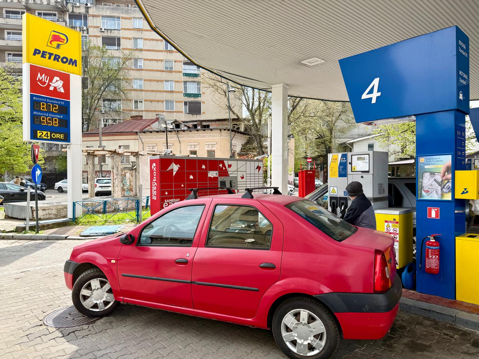 Motorina și benzina se ieftinesc la Petrom: Cât vei plăti pentru un plin?