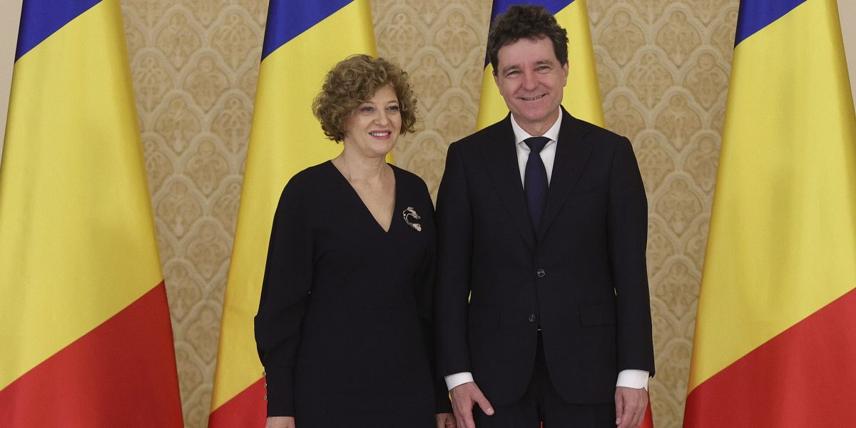 Oana Gheorghiu, despre Nicușor Dan: Ce reproșează societatea. Rămâne în Guvern?