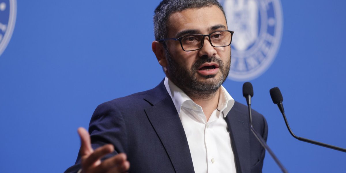 Manole, anunțul mult așteptat: Când cresc salariile bugetarilor