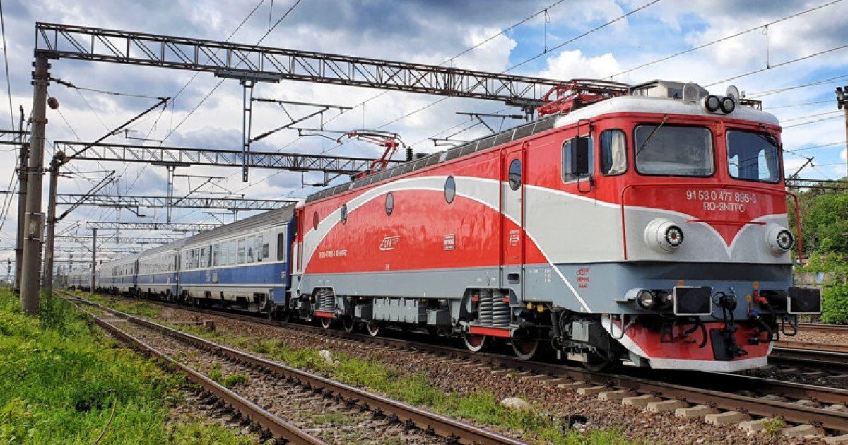 Circulația feroviară între Brașov și Sighișoara este blocată din cauza unui copac căzut Circulația trenurilor între Augustin și Racoș, pe secția Brașov – Sighișoara, a fost întreruptă miercuri din cauza unui copac doborât
