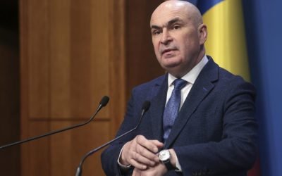 Bolojan, despre cutiile de pantofi și spațiul din apartament Premierul Ilie Bolojan a oferit joi o declarație cu privire la spațiul de depozitare din propria locuință, în contextul discuțiilor generate de dosarul de corupție în care este implicat Directorul General al Autorității Rutiere Române (ARR), Cristian Anton