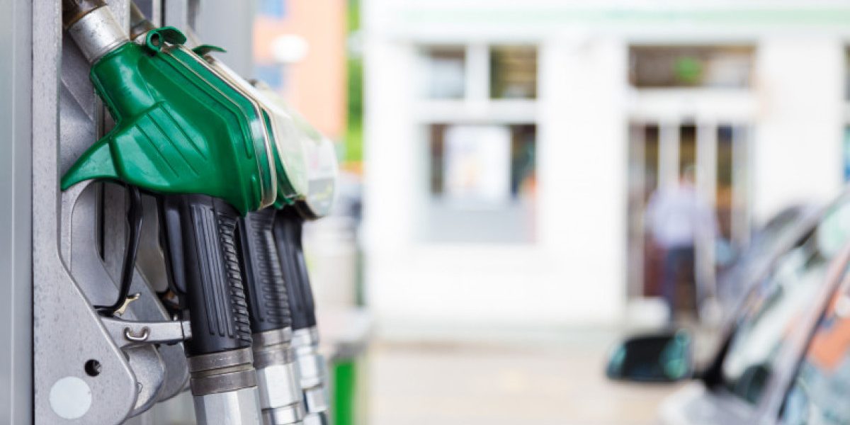 Prețurile carburanților scad în România: Motorina se apropie de 9,5 lei/litru Prețurile la pompă continuă să scadă în România, aducând o ușurare pentru șoferi