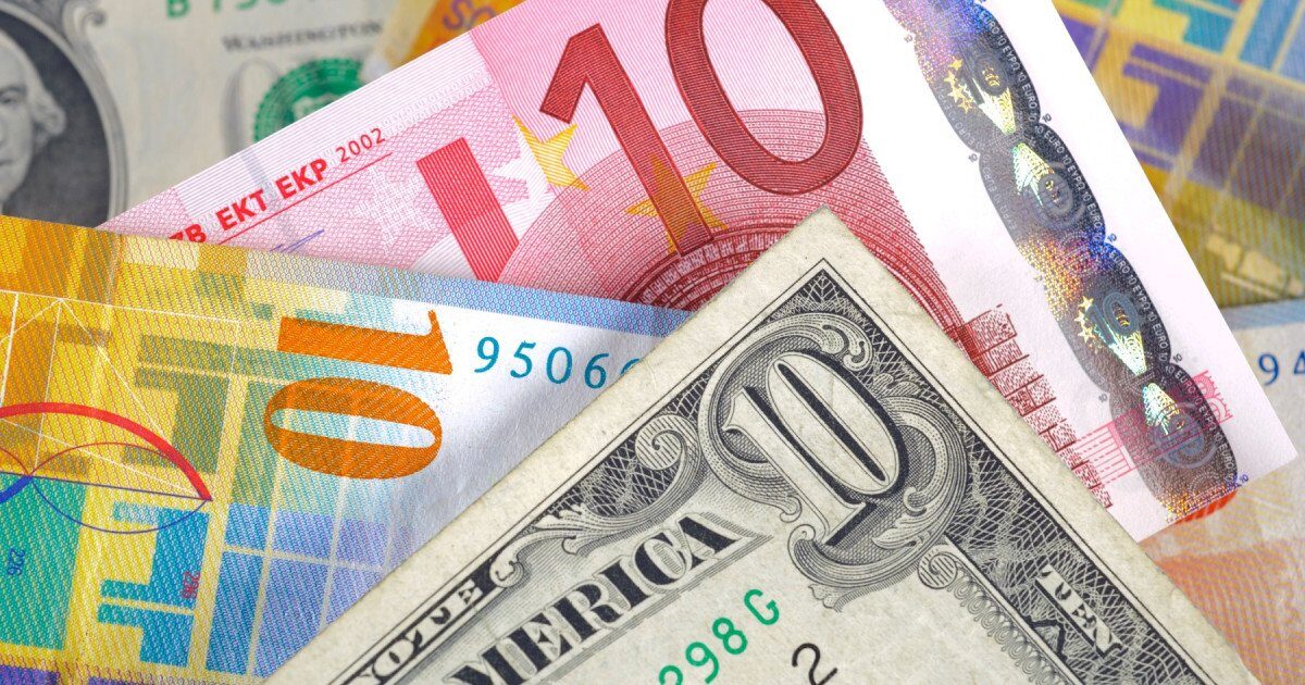 BNR zguduie piețele: Euro și francul elvețian, în cădere liberă, aurul se ieftinește