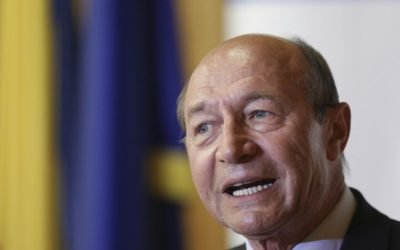 Băsescu: Carburantul, raționalizat acum, altfel vine criza