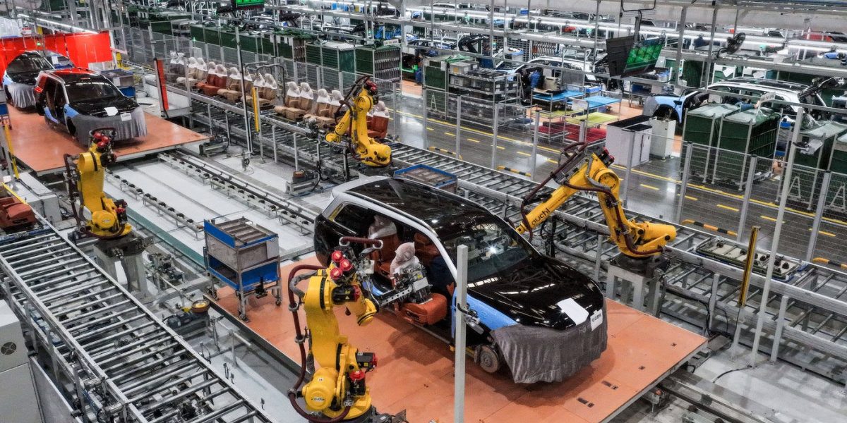 China: Un producător auto introduce toalete cu comandă vocală în mașini