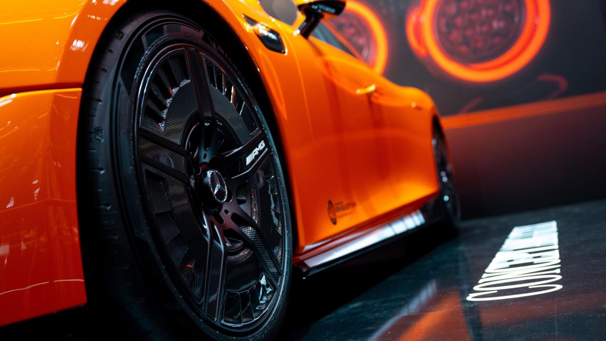 Mercedes AMG furat de la benzinărie: Pagubă de 1,4 milioane € pe săptămână în România