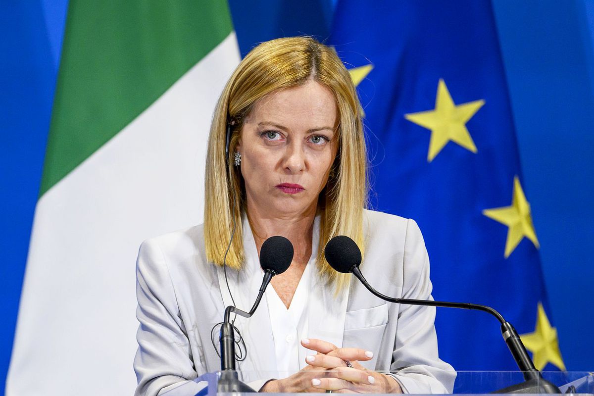 Editorial Alin Buzărin: Bolojan, sfidare la adresa lui Burleanu? Modelul italian, pe masă