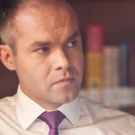 Funeriu, verdict crunt: Manualele din România, „de tricouri” față de Franța și Germania