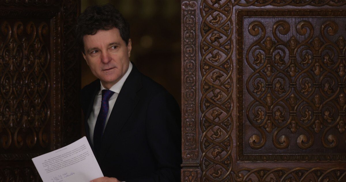 Președintele Nicușor Dan a sesizat Curtea Constituțională a României (CCR) cu privire la legea privind guvernanța corporativă a companiilor de stat