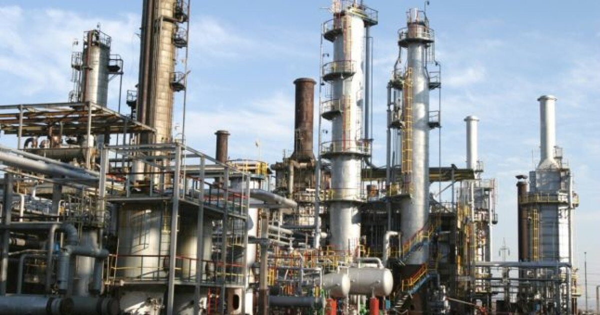 Sindicate: Taxe noi în petrol vor afecta grav industria