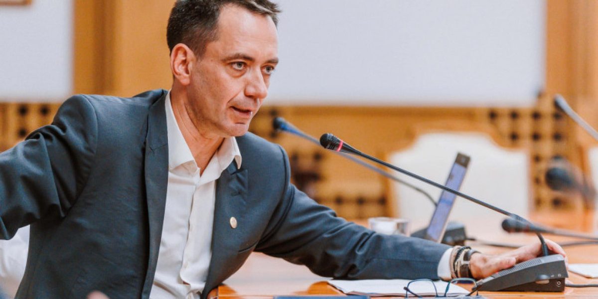 UDMR vrea Guvern „pe aceeași formulă”, cu Bolojan premier. Csoma: Fără criză!