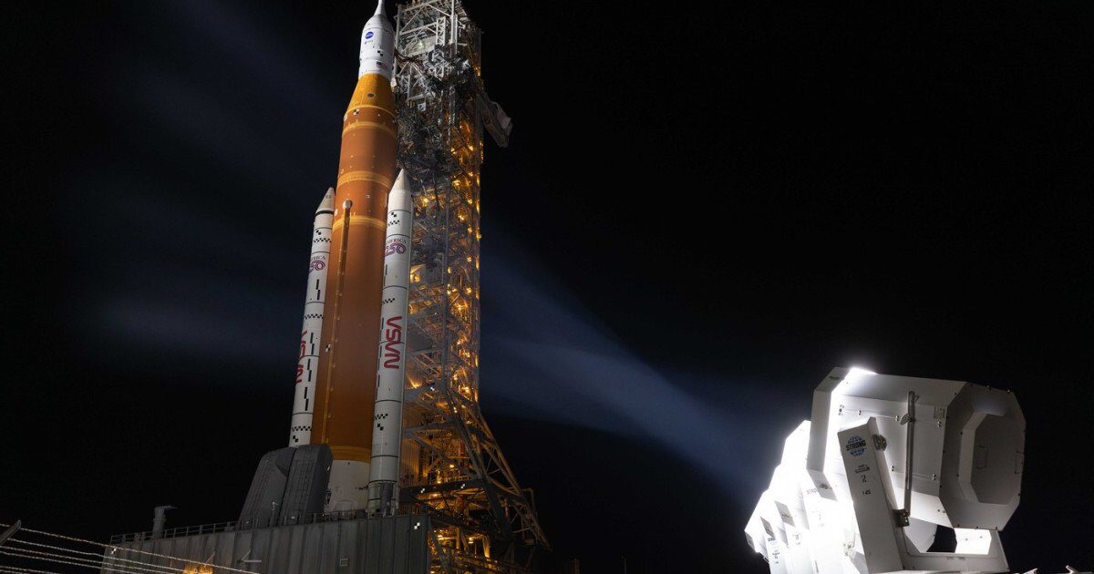 Artemis 2: Misiunea spre Lună cu echipaj uman, pe cale să înceapă Numărătoarea inversă pentru misiunea Artemis 2 a NASA continuă, cu fereastra de lansare deschisă începând de miercuri seară, ora României, pentru o durată de două ore