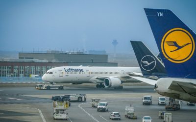 Lufthansa, lovită de scumpiri: 20.000 zboruri anulate. Ce destinații sunt în pericol?