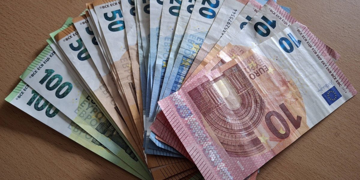 Ungaria: Scenariul trecerii la euro până în 2030, pe masa dezbaterilor