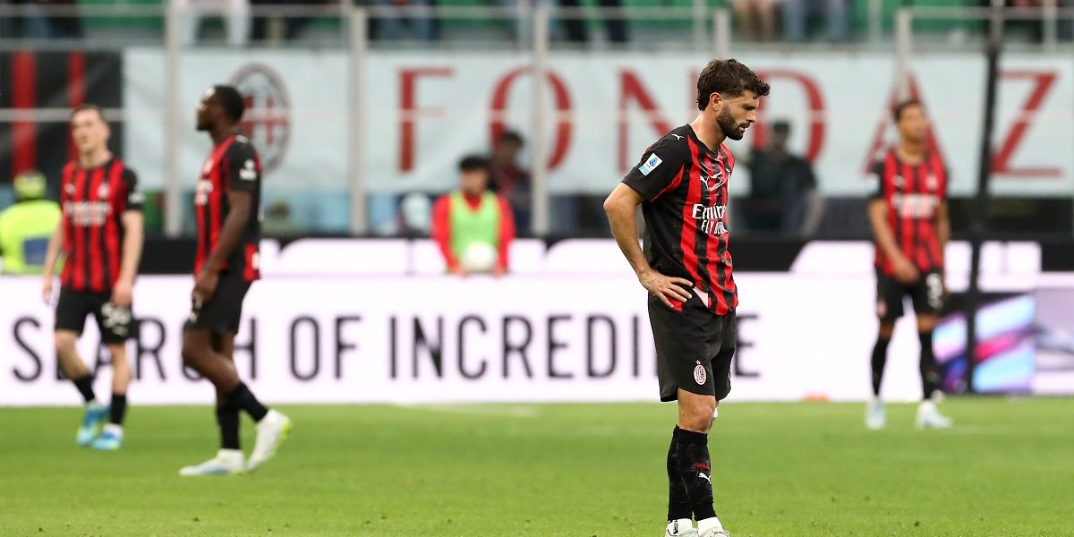 Milan, umilită pe San Siro: Udinese, victorie clară cu 3-0 și titlul, departe