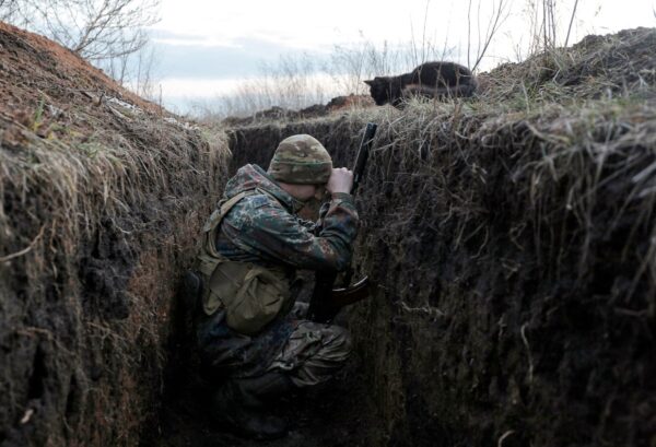 Ucraina: Peste 2.200 de încălcări ale armistițiului de Paște în conflict