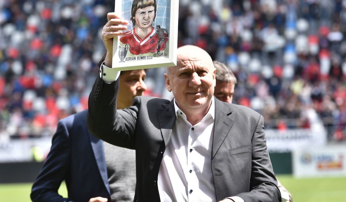 Steaua București, aproape de promovare: Adrian Bumbescu anunță vești bune pentru fani Legenda Stelei, Adrian Bumbescu, a anunțat că echipa de fotbal se află în pragul obținerii dreptului de promovare în Superliga, un pas așteptat de fanii clubului