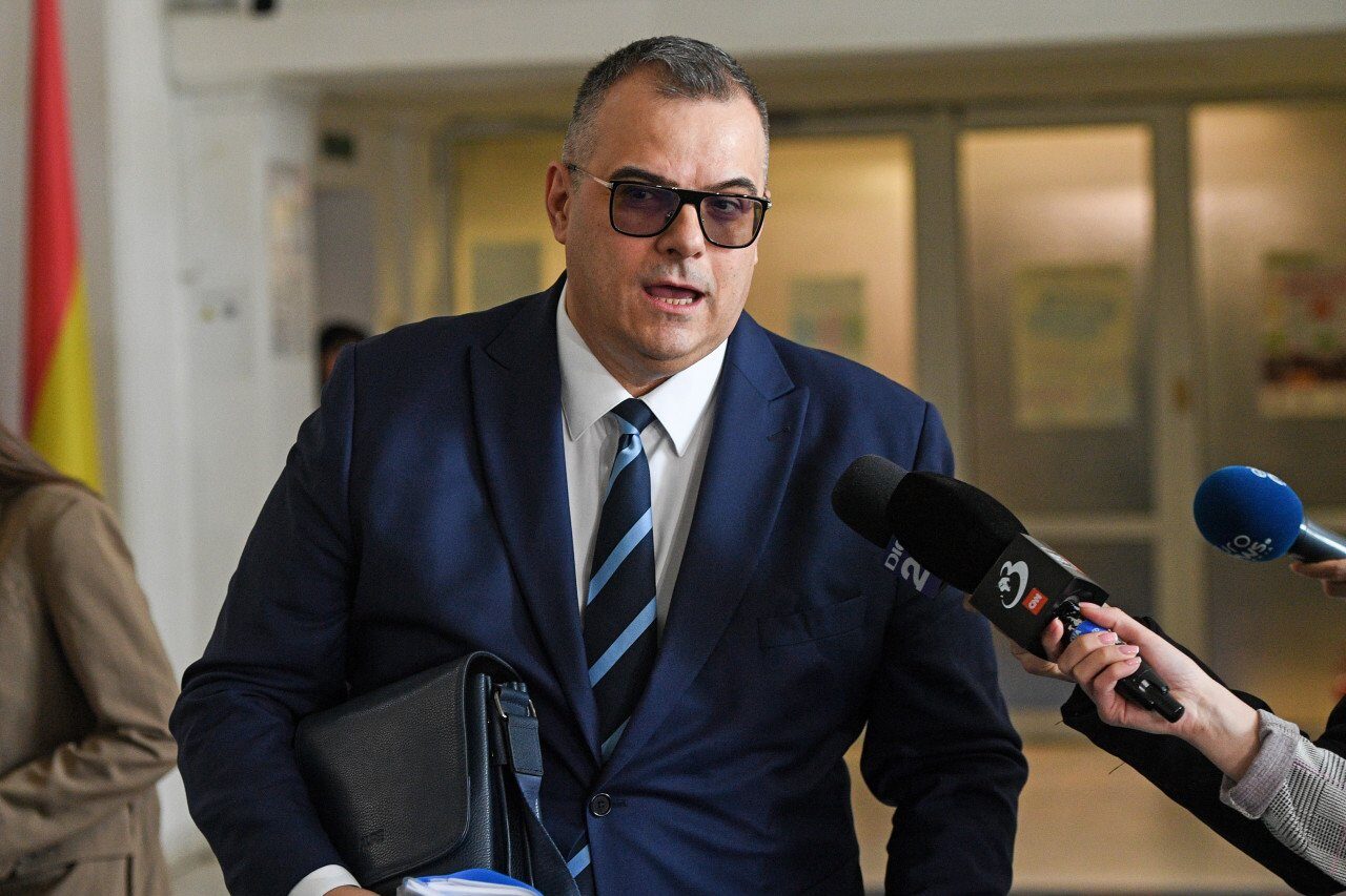 Președintele Nicușor Dan a respins numirea lui Gill-Julien Grigore-Iacobici în funcția de procuror-șef adjunct al DIICOT, invocând lipsa de credibilitate Administrația Prezidențială a anunțat că președintele Nicușor Dan a refuzat numirea lui Gill-Julien Grigore-Iacobici în funcția de procuror-șef adjunct al DIICOT