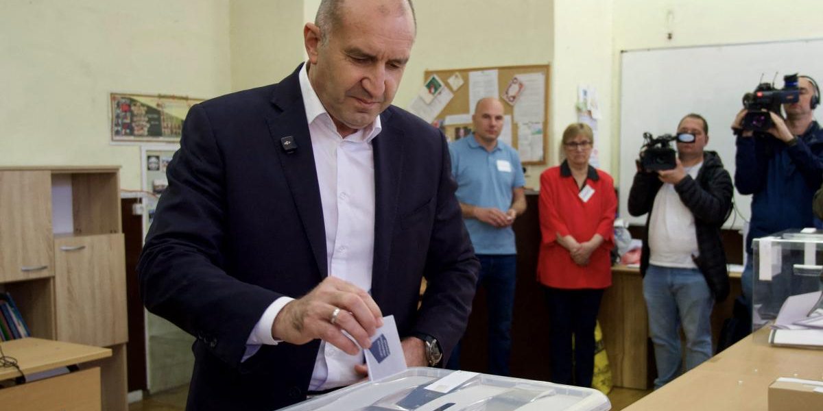 Radev cere mobilizare în Bulgaria, la anticipate: „Votul, cumpărat”! Prezența, slabă