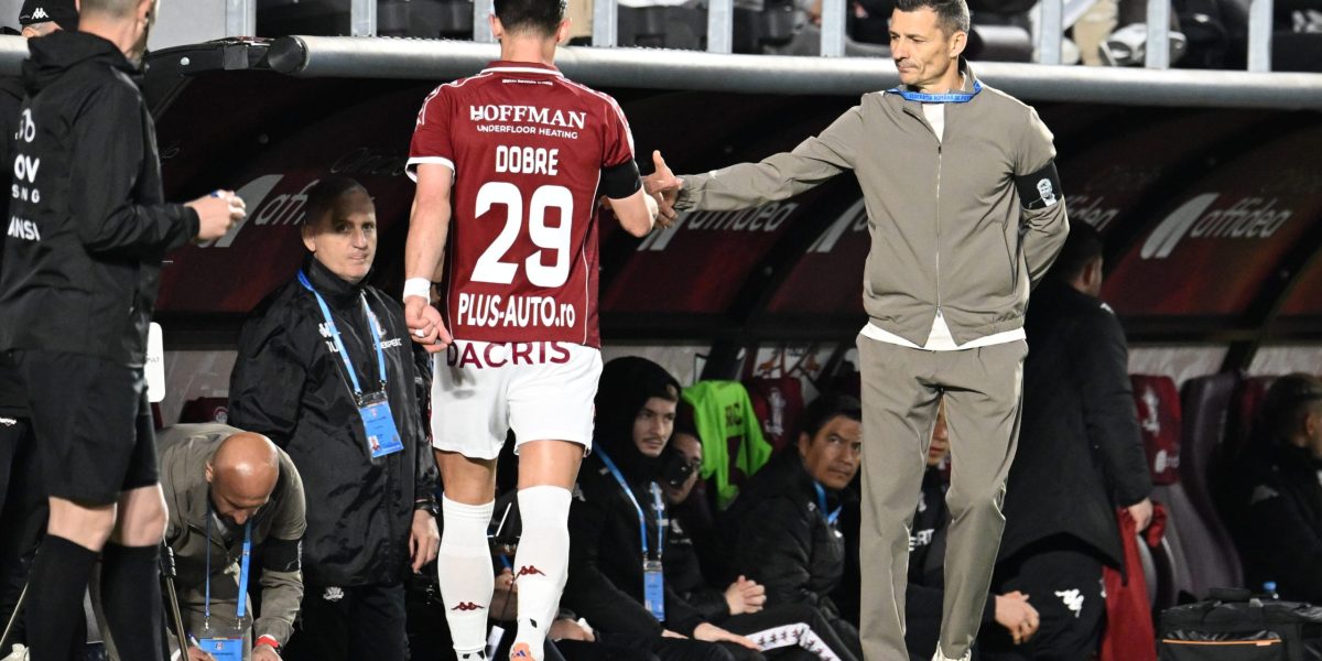 Dobre, dat afară de la Rapid după scandalul banderolei: „Nici la antrenamente!”