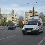 Poți circula pe roșu cu ambulanța? Ce spune legea despre șoferii din România