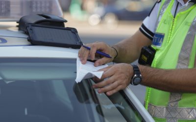 Avertisment pentru români: Ce NU ai voie să faci în fața blocului, amendă COLOSALĂ!