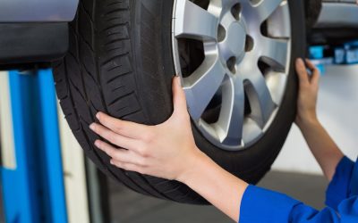 Alegerea anvelopelor: De ce este vital să le potrivești Alegerea și montarea anvelopelor potrivite pentru autoturismul personal este un aspect crucial pentru siguranța și performanța acestuia