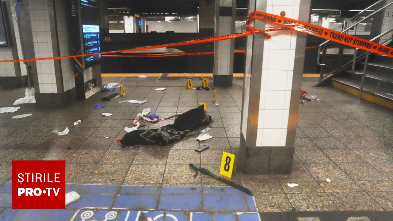 Atac cu macetă la metroul din New York: Un individ înjunghie și e împușcat