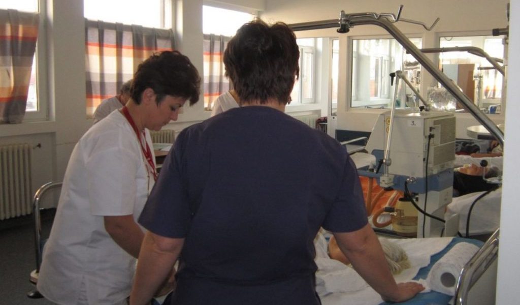 OAMGMAMR, partener în INTENSIV+: Îngrijiri medicale vitale pentru pacienții critici
