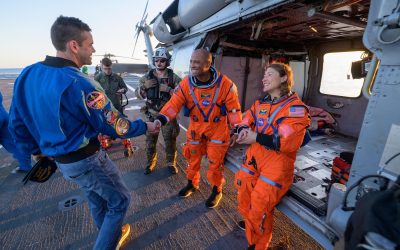 Revenirea Eroică a Astronautilor Artemis 2: Primele Imagini de pe Pământ!