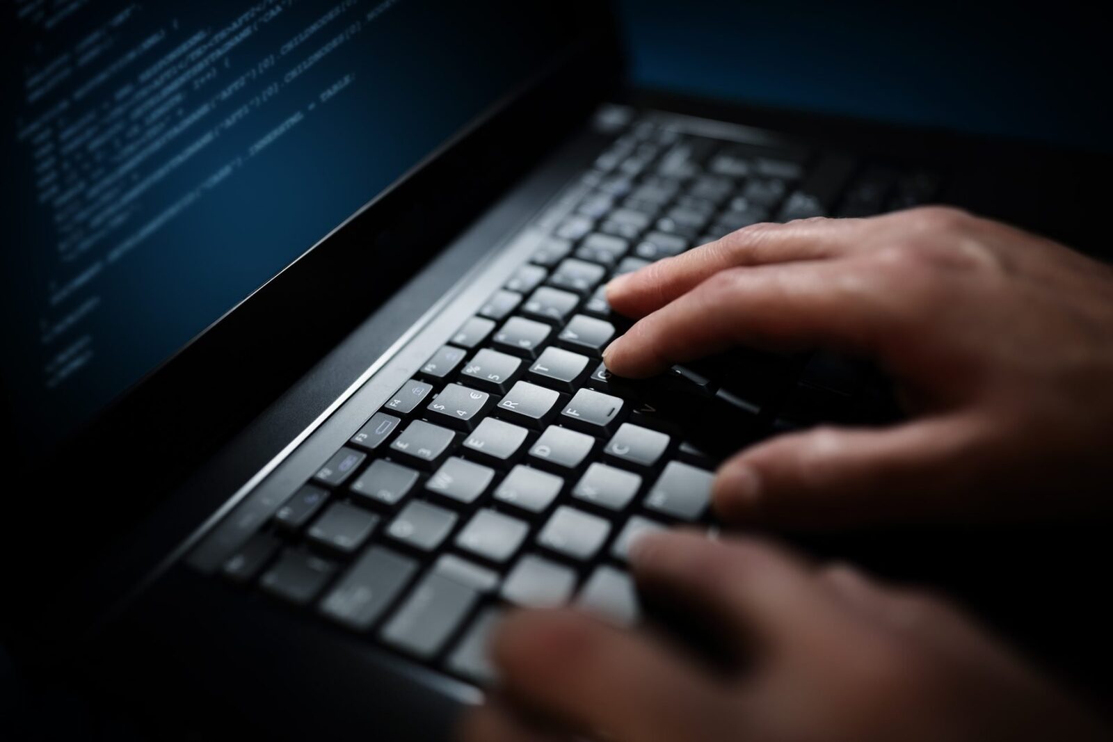 România, ţintă a 10.000 de atacuri cibernetice zilnic