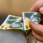 Un deputat USR cere despăgubiri pentru clienții afectați de ROBOR