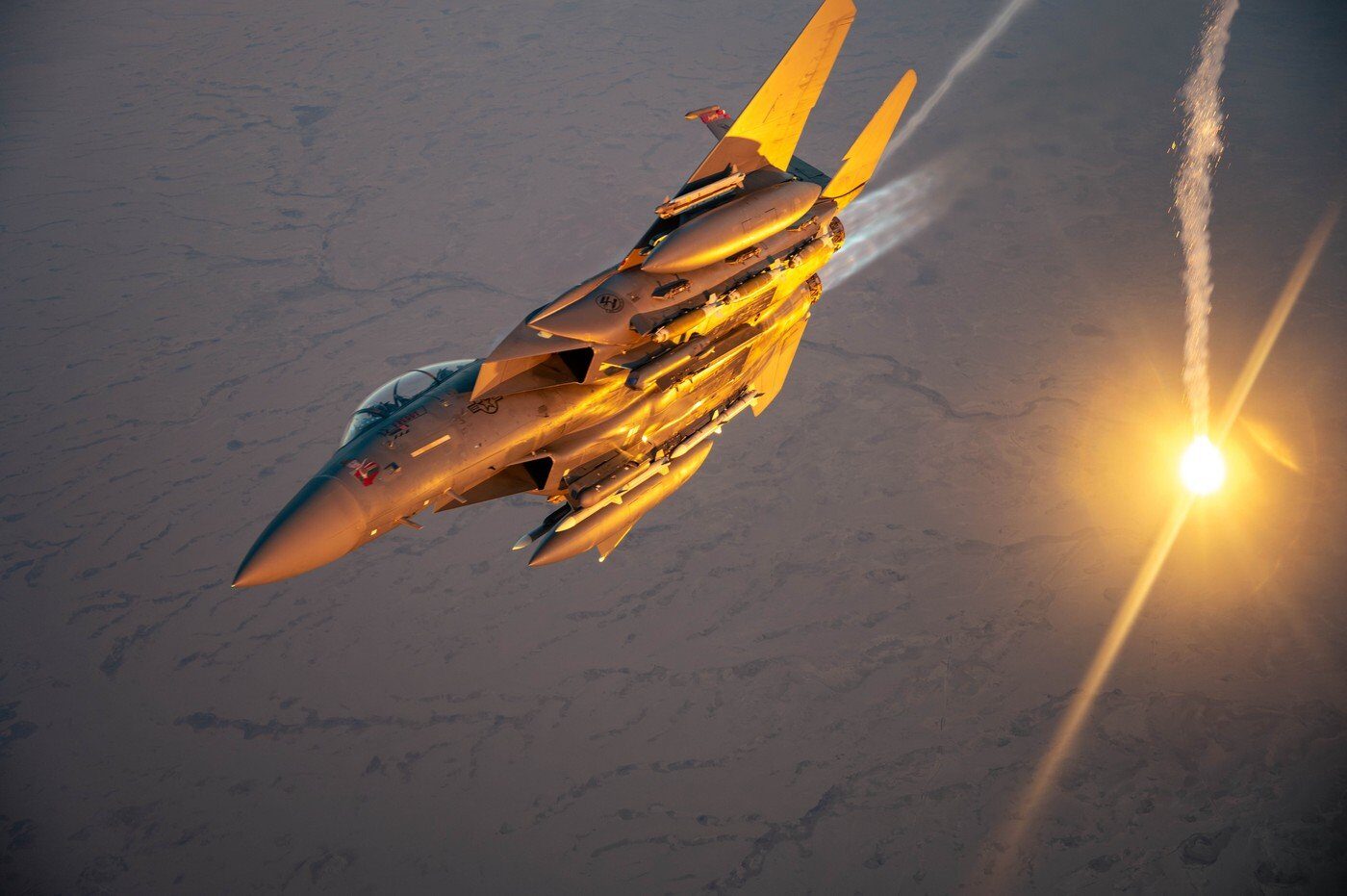 Doborârea a două avioane americane în Iran marchează un eșec pentru SUA Două avioane americane au fost doborâte vineri de forțele iraniene, un eveniment rar care pune sub semnul întrebării controlul aerian al SUA în regiune, afirmă surse externe