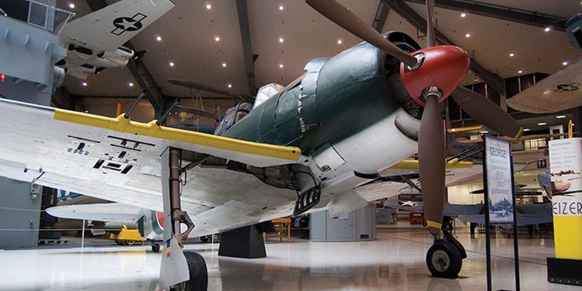 Avion japonez din Al Doilea Război Mondial, recuperat după 80 de ani de uitare