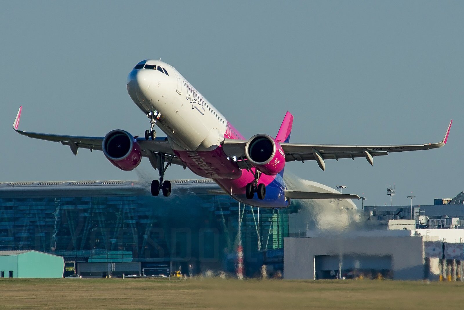 Wizz Air lansează zboruri din Otopeni spre Croația, din iulie