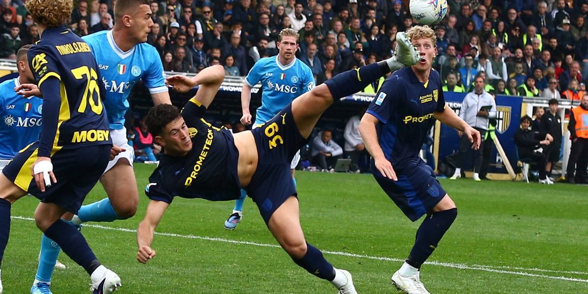 Napoli, încorcită în Serie A! E rândul lui Chivu să profite cu Interul