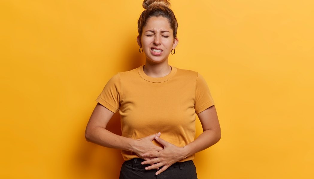 Cum scapi de balonare după masă: Sfaturi simple de la specialiști