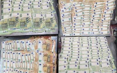 Guvernul bulgar confiscă peste jumătate de milion de euro, suspectate a fi destinate influențării alegerilor Sofia, Bulgaria – Autoritățile bulgare au confiscat peste 500.000 de euro, sumă despre care premierul interimar Andrey Gyurov spune că ar fi fost destinată pentru a influența votul la alegerile parlamentare anticipate din 19 aprilie