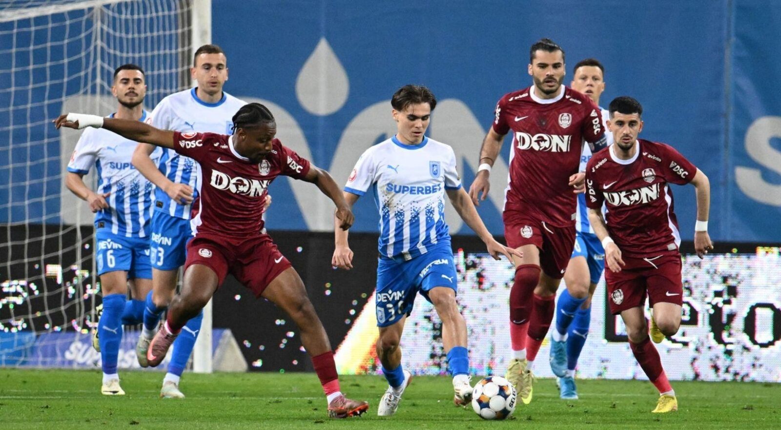La finalul derby-ului din play-off-ul SuperLigii dintre Universitatea Craiova și CFR Cluj, oficialii Agenției Naționale Anti-Doping (ANAD) au efectuat controale pentru a verifica eventuale încălcări ale regulamentelor