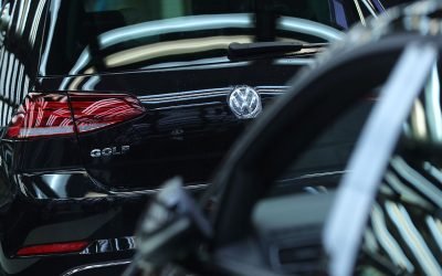 Rechemare masivă pentru modelele VOLKSWAGEN Jetta și Taos din cauza unei defecțiuni la panoul de instrumente O defecțiune de software la panoul de instrumente a dus la o rechemare masivă a modelelor VOLKSWAGEN Jetta și Taos fabricate în MEXIC