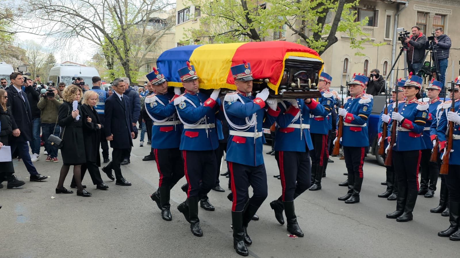 Boală misterioasă: Igor Surkis absent la Lucescu, dar promite revanșa
