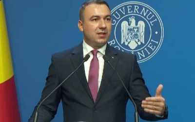 Ministrul Energiei anunță reducerea accizei la motorină, începând de săptămâna viitoare Măsura de reducere a accizei la motorină ar putea intra în vigoare chiar de săptămâna viitoare, potrivit declarațiilor făcute marți de ministrul Energiei, Bogdan Ivan