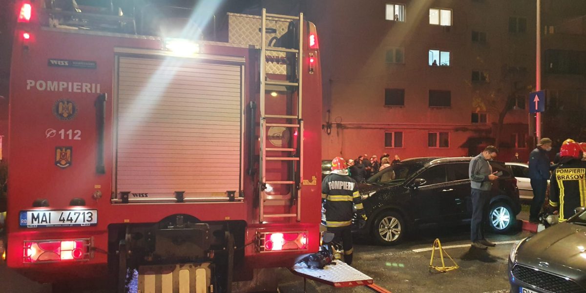 Brașov: Incendiu la un apartament, 25 de persoane evacuate