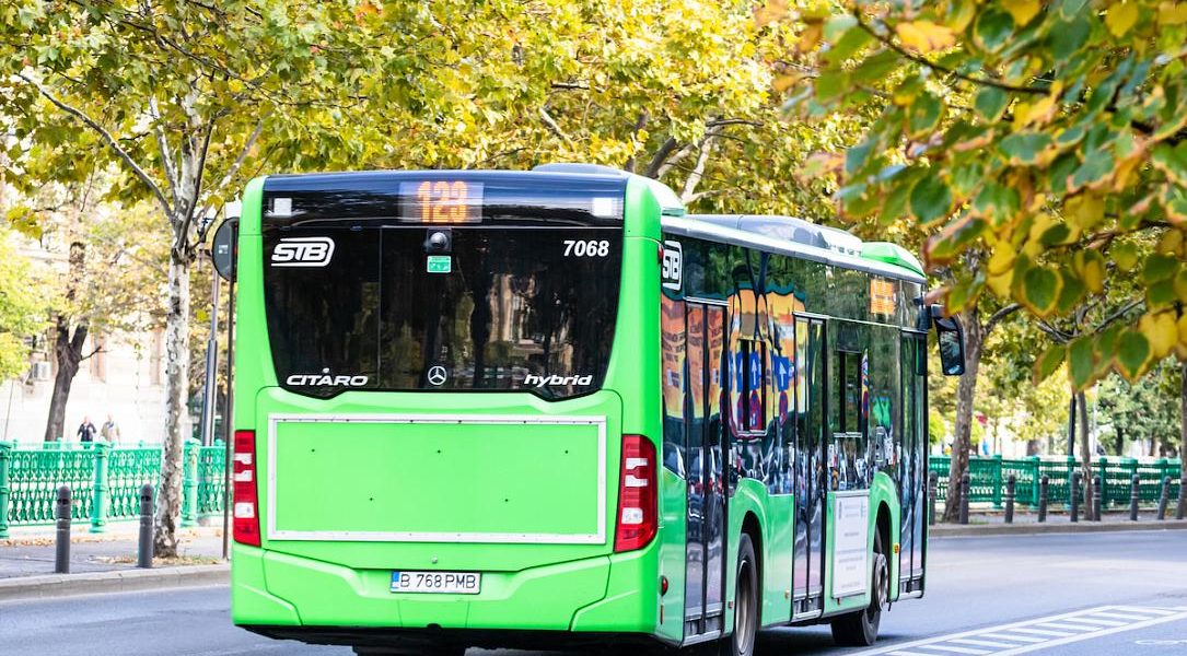 Transportul public din București, mai scump: Călătorii, afectați de noile tarife