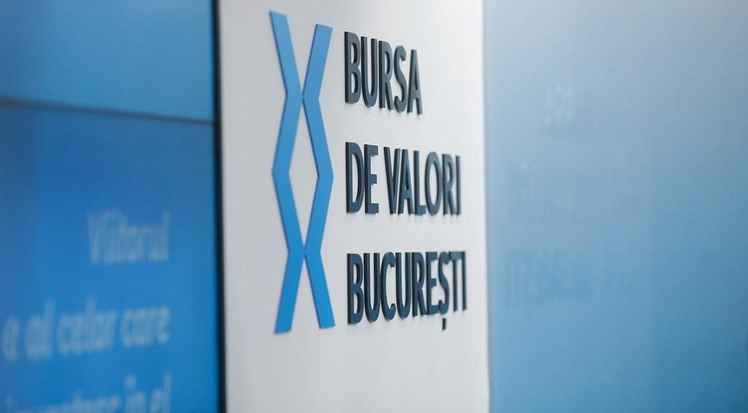 Scădere anticipată a dividendelor la Bursa de Valori București în 2026, pe fondul profiturilor mai mici și al incertitudinilor globale București, România – Companiile importante listate la Bursa de Valori București (BVB) se pregătesc să distribuie dividende mai mici în 2026, reflectând o scădere a profiturilor și o abordare mai precaută în contextul incertitudinilor economice externe