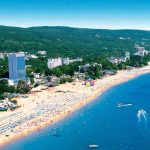 Cinci orașe bulgare atrag jumătate din turiștii țării, arată un studiu